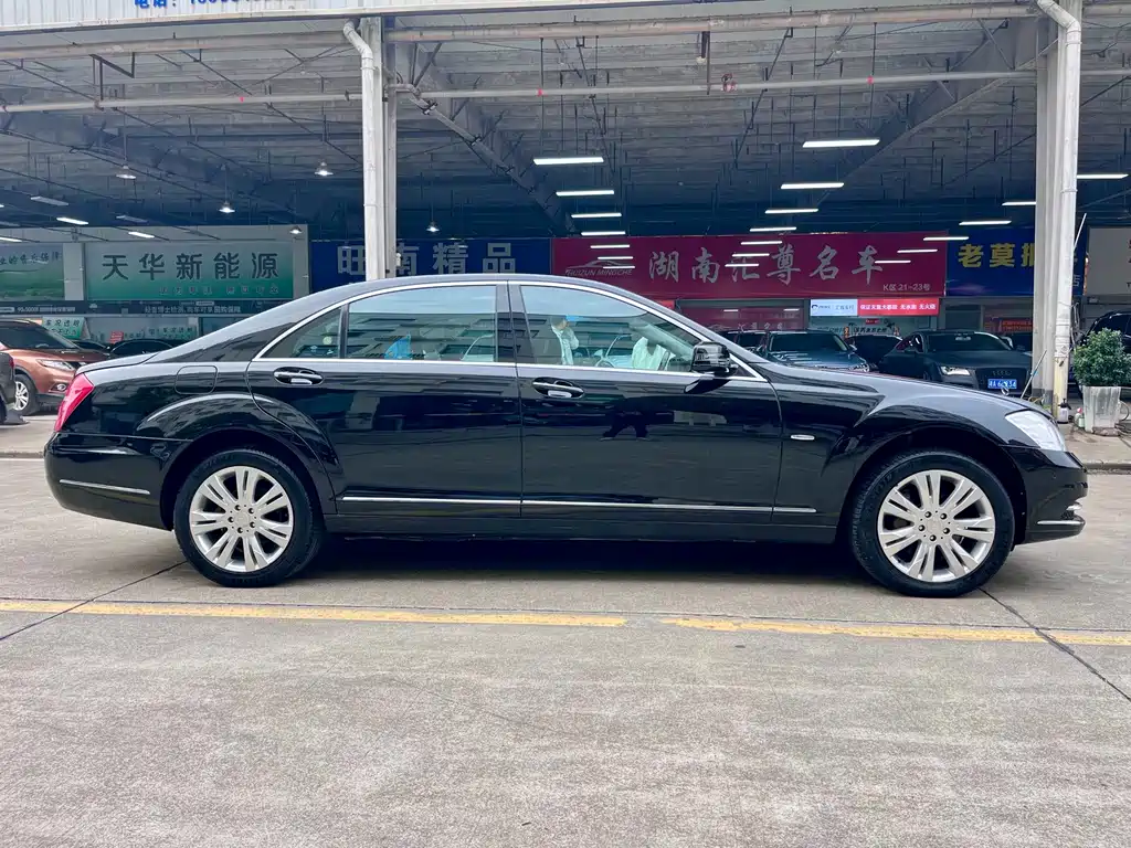 Mercedes-Benz S-Class — миниатюра 16