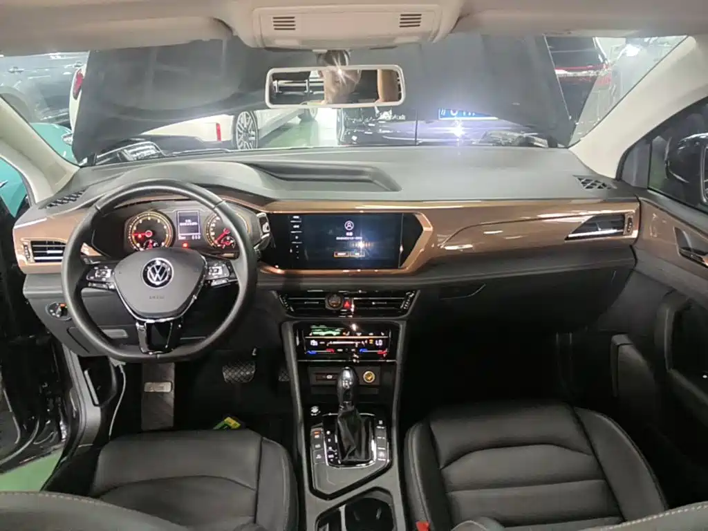 Volkswagen Tharu — миниатюра 10