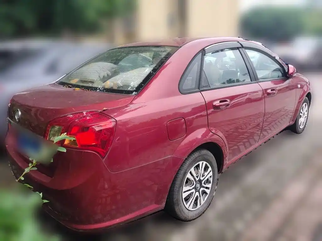 Buick Excelle — миниатюра 6