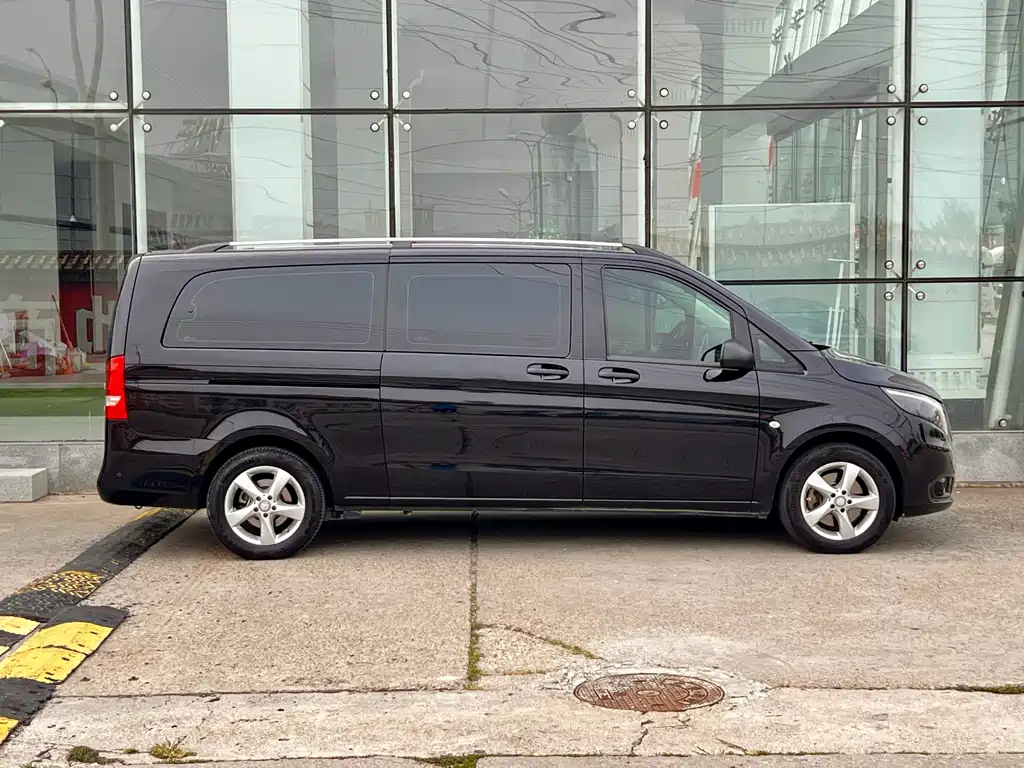 Mercedes-Benz Vito — миниатюра 8