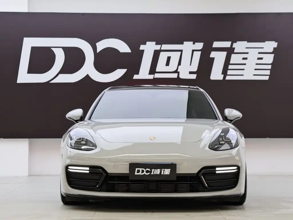 Porsche Panamera 2018