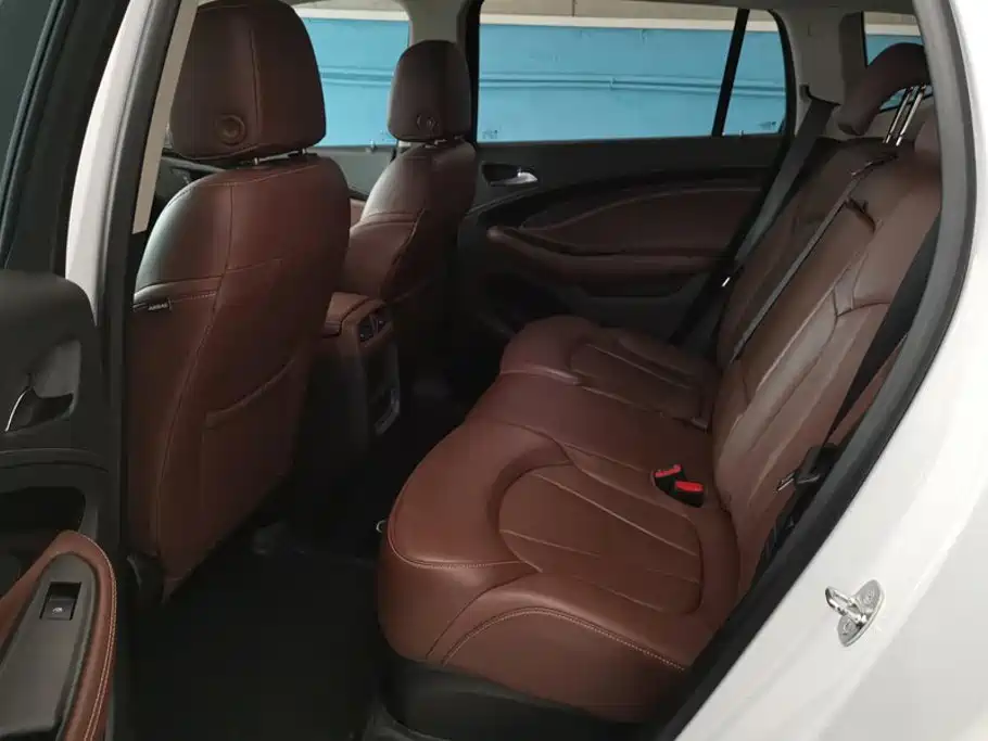 Buick Envision Plus — миниатюра 11