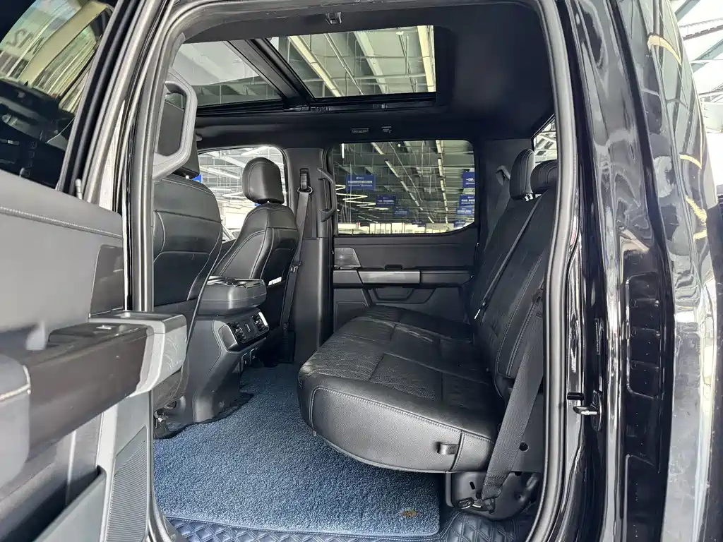 Ford F-150 Raptor — миниатюра 8