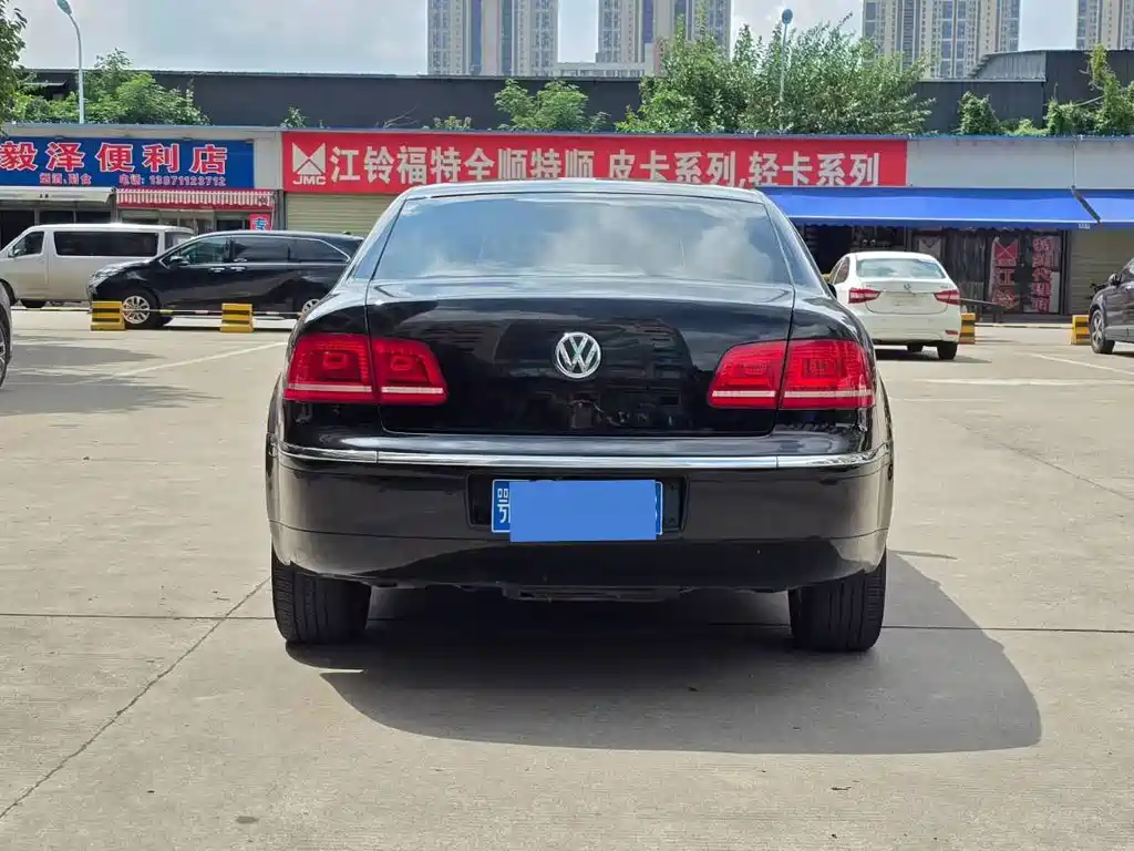 Volkswagen Phaeton — миниатюра 8