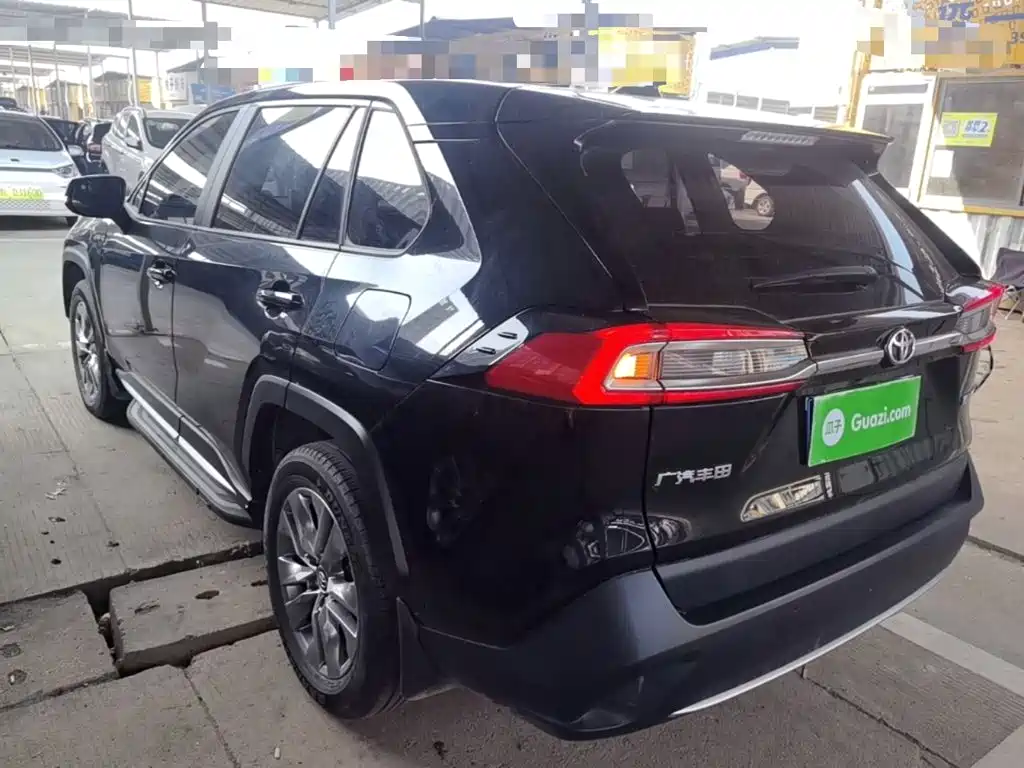 Toyota Wildlander — миниатюра 5