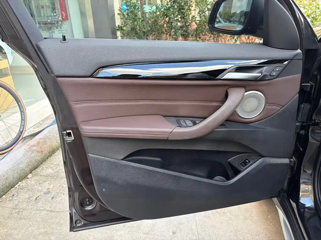 BMW X1 — миниатюра 15