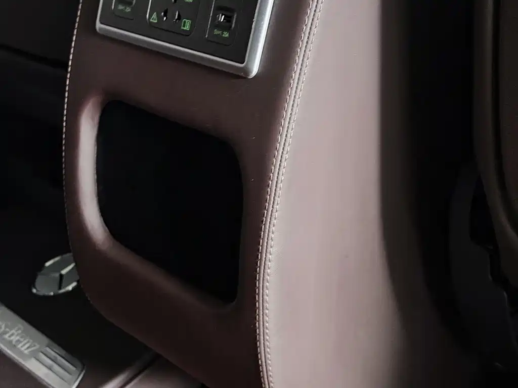 Mercedes-Benz V-Class — миниатюра 14