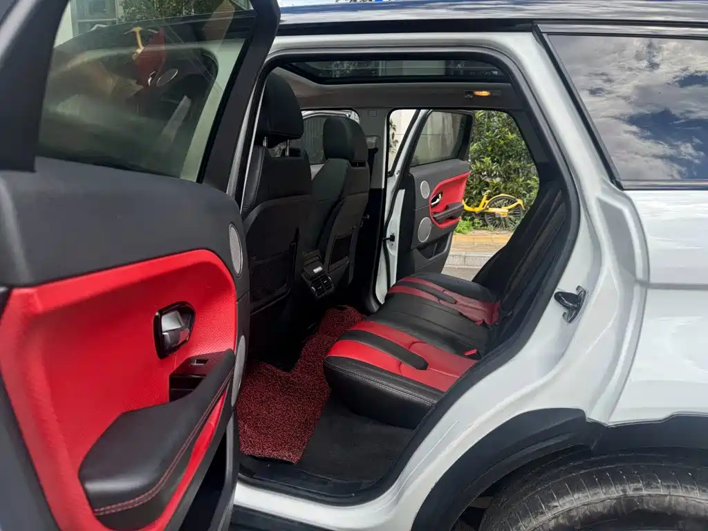 Land Rover Evoque (Import) — миниатюра 11