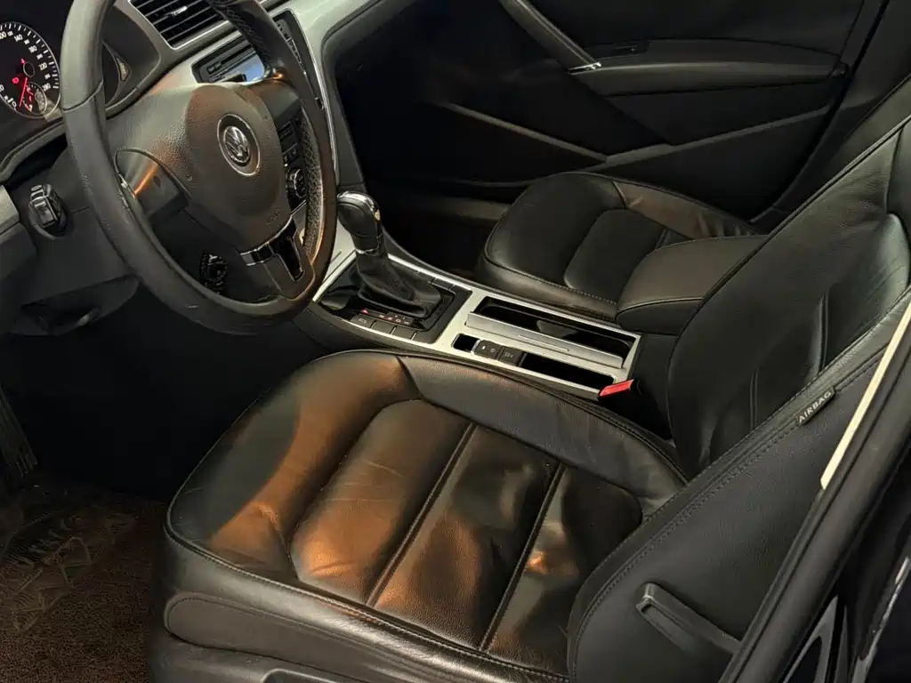 Volkswagen Passat — миниатюра 10