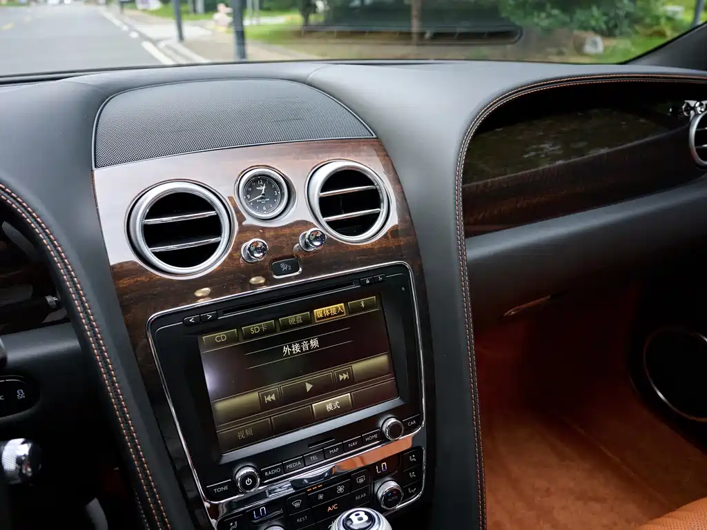 Bentley Continental — миниатюра 14