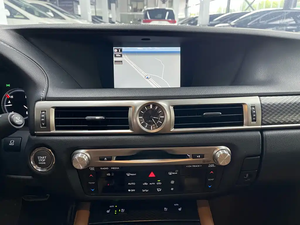 Lexus GS — миниатюра 19