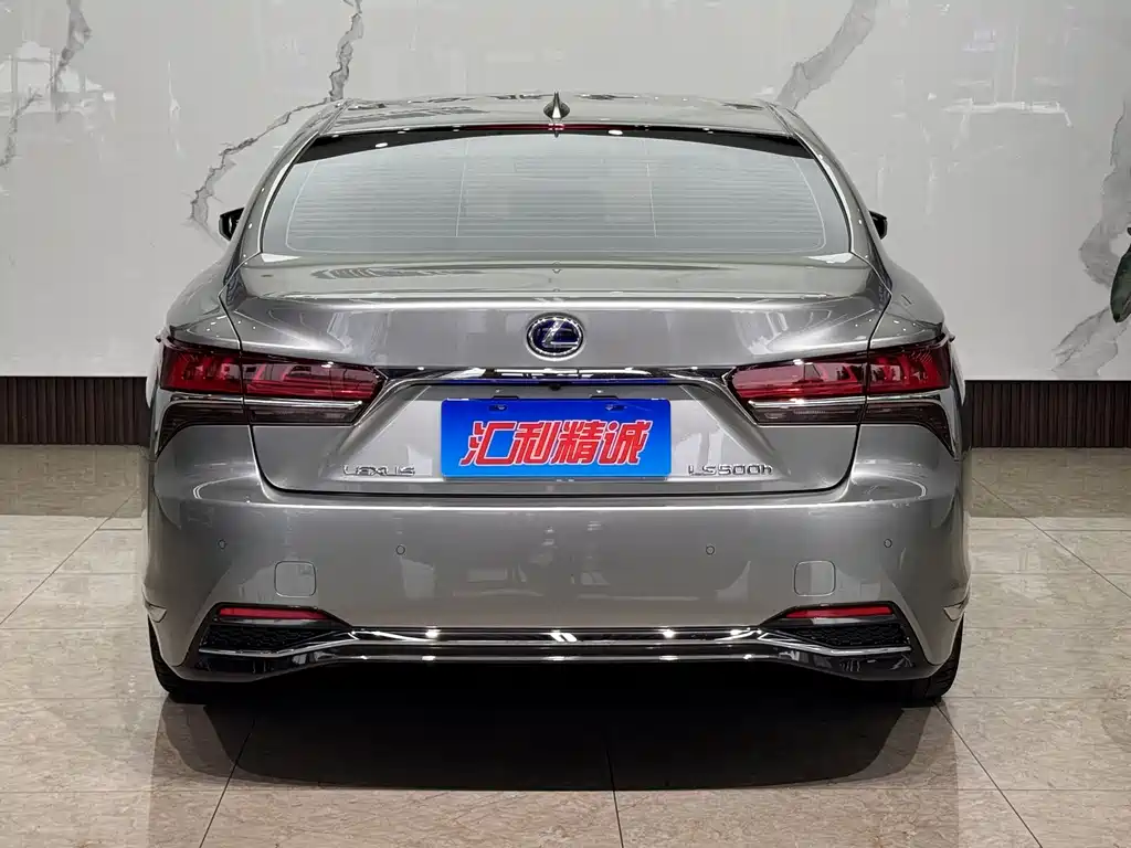 Lexus LS 2020 500h V
