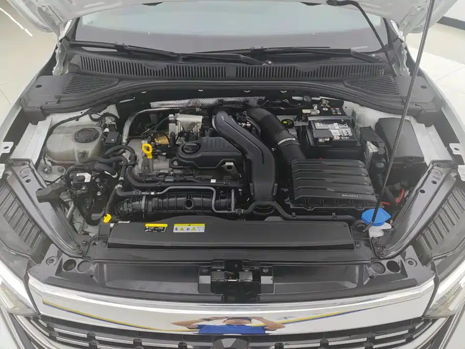 Volkswagen Sagitar 2023 300TSI DSG