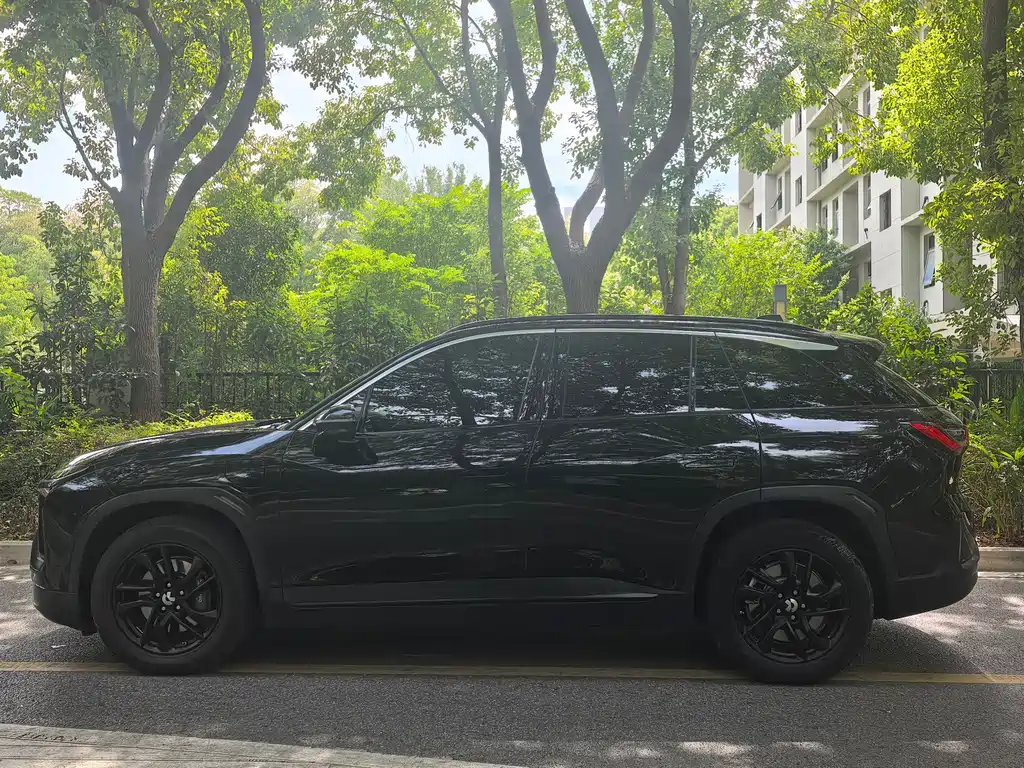 NIO ES6 — миниатюра 3