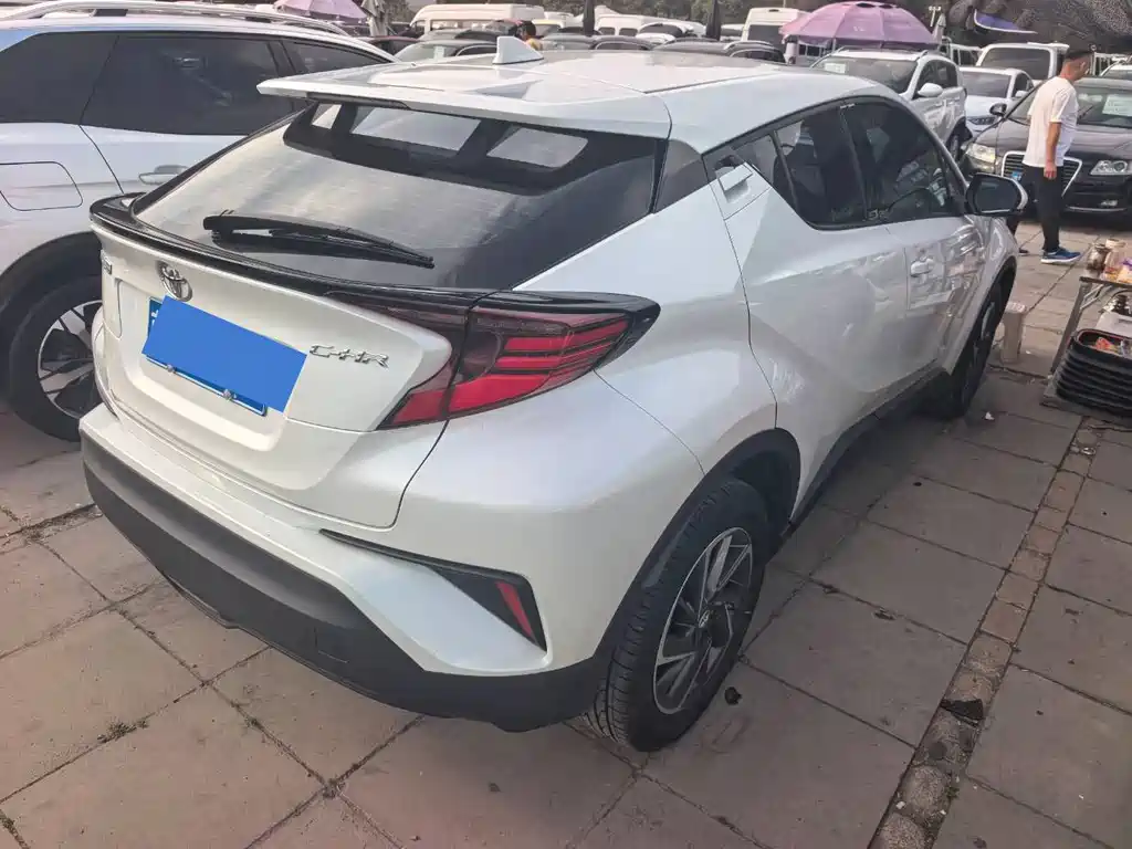 Toyota C-HR — миниатюра 6