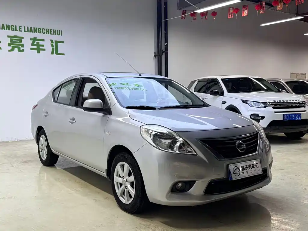 Nissan Sunny 2014