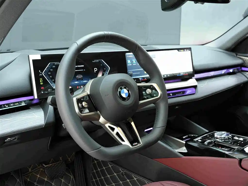 BMW 5 Series — миниатюра 7