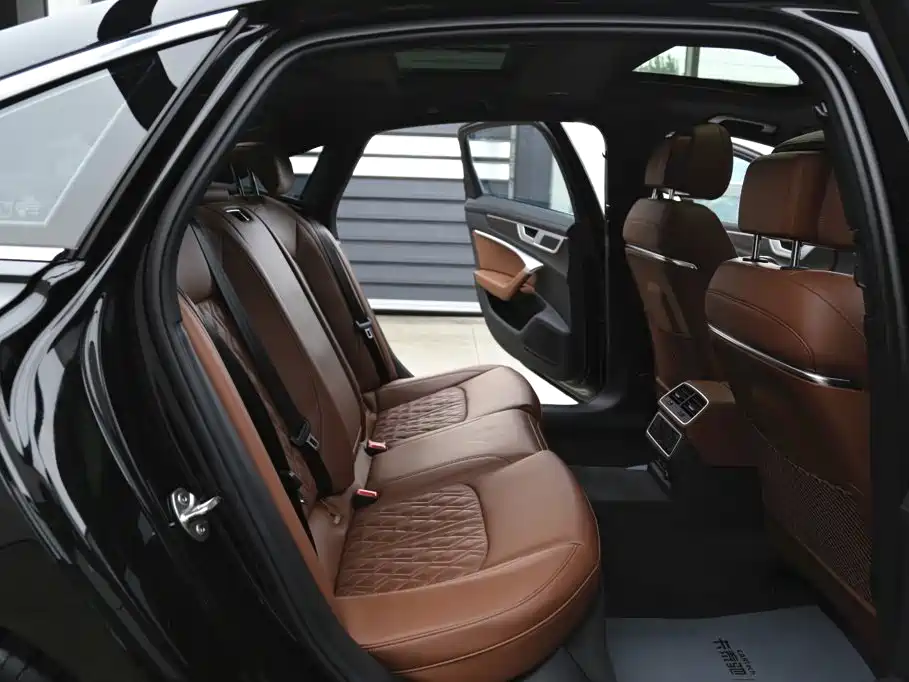 Audi A6L — миниатюра 23