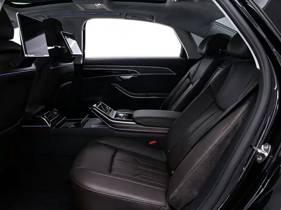 Audi A8 — миниатюра 16