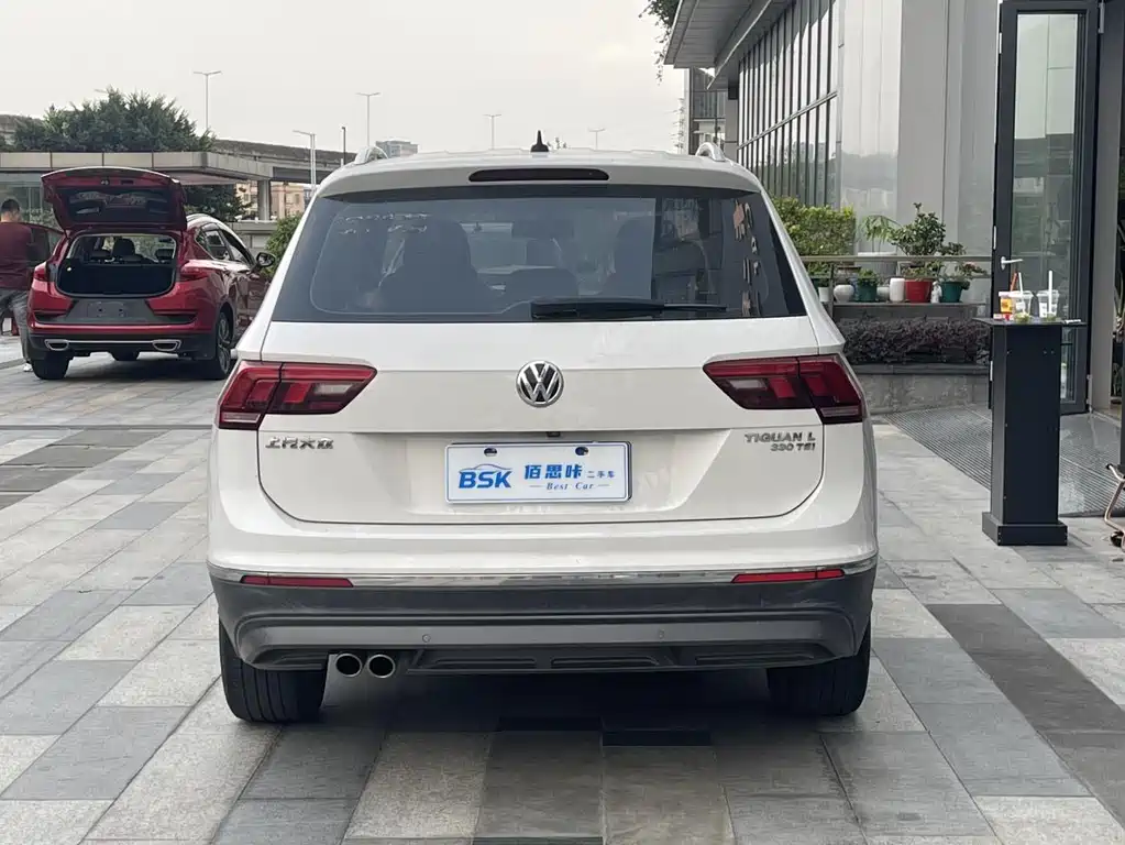 Volkswagen Tiguan L — миниатюра 4