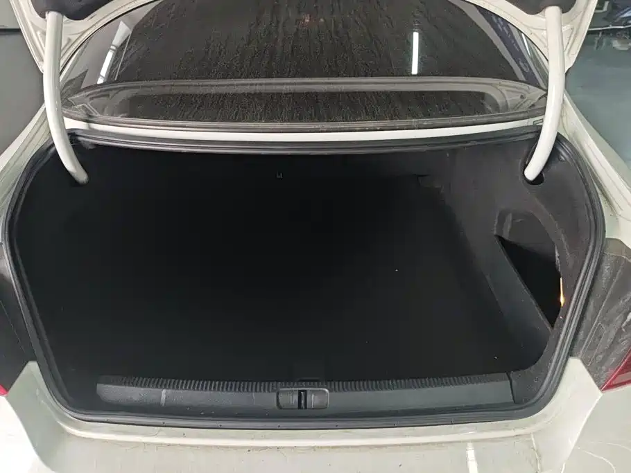 Volkswagen CC — миниатюра 4