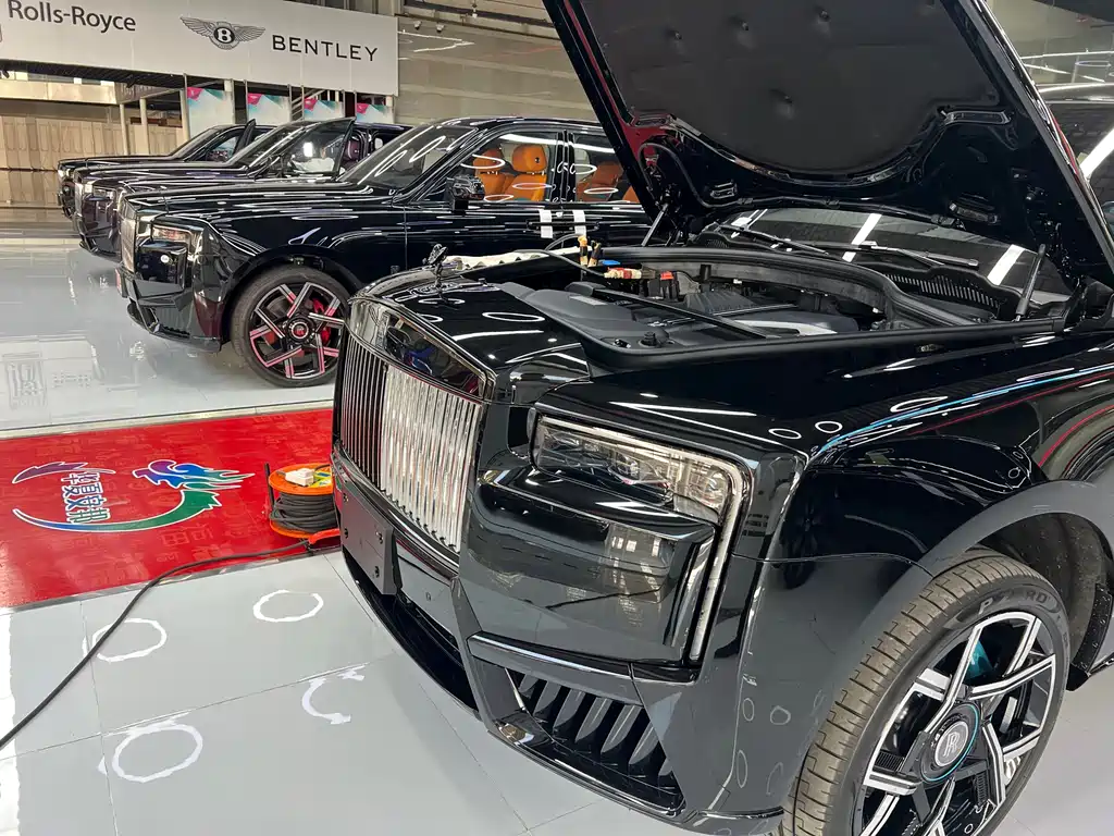 Rolls-Royce Cullinan 2024 Black Badge