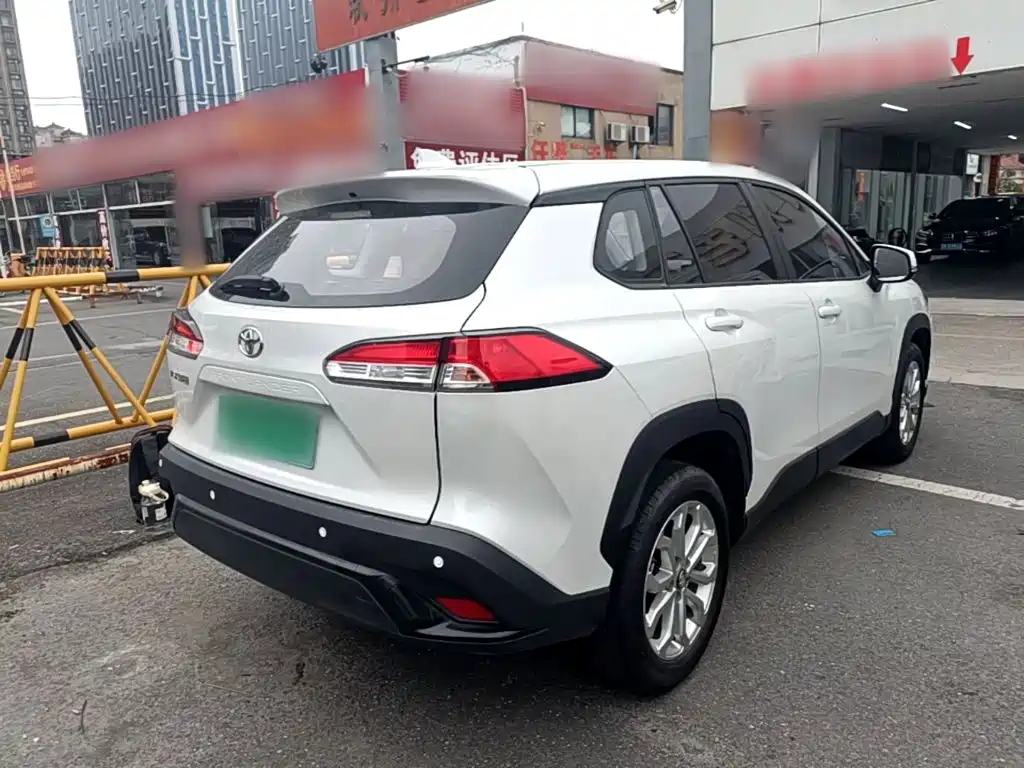 Toyota Frontlander — миниатюра 7