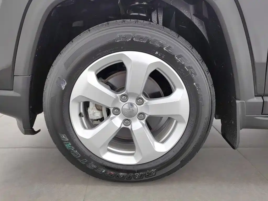 Jeep Compass — миниатюра 17