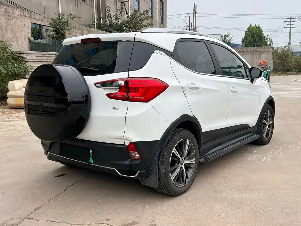 BYD Yuan EV — миниатюра 6