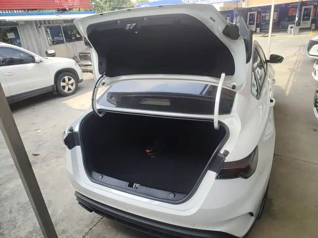 Geely Binrui — миниатюра 19