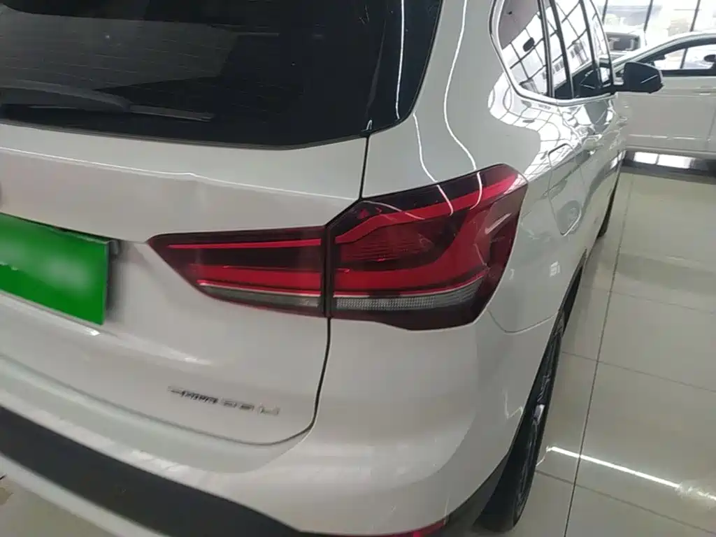 BMW X1 — миниатюра 8