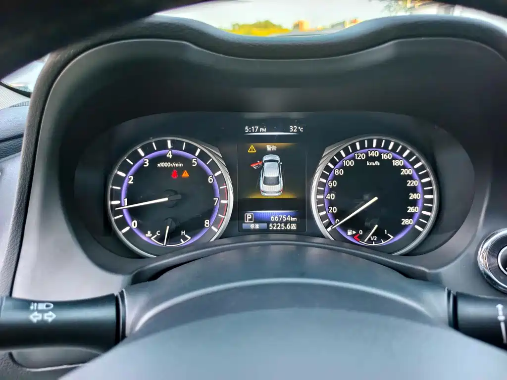 Infiniti Q50L — миниатюра 5