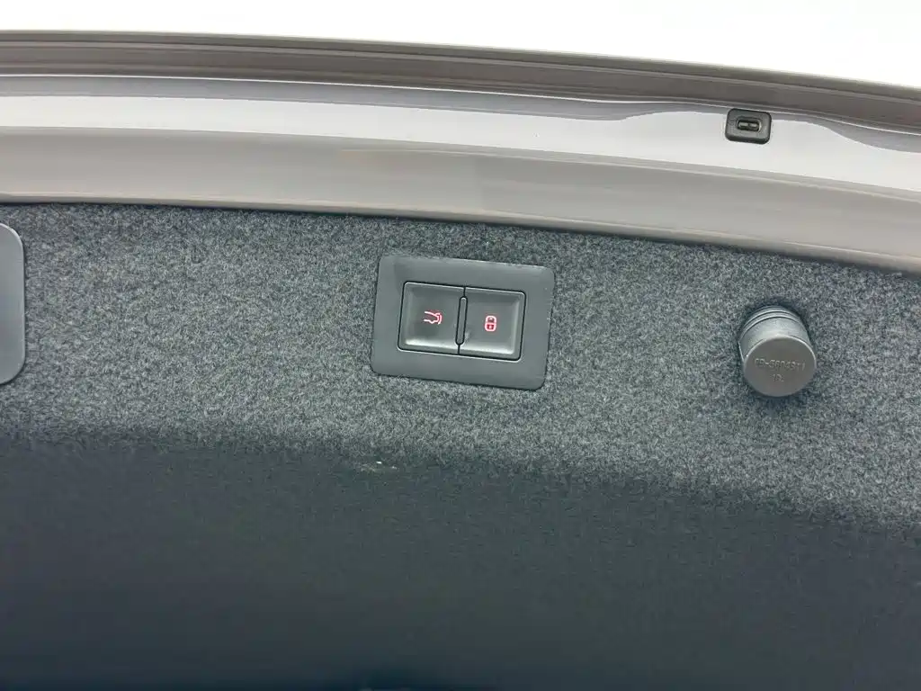 BYD Han — миниатюра 27