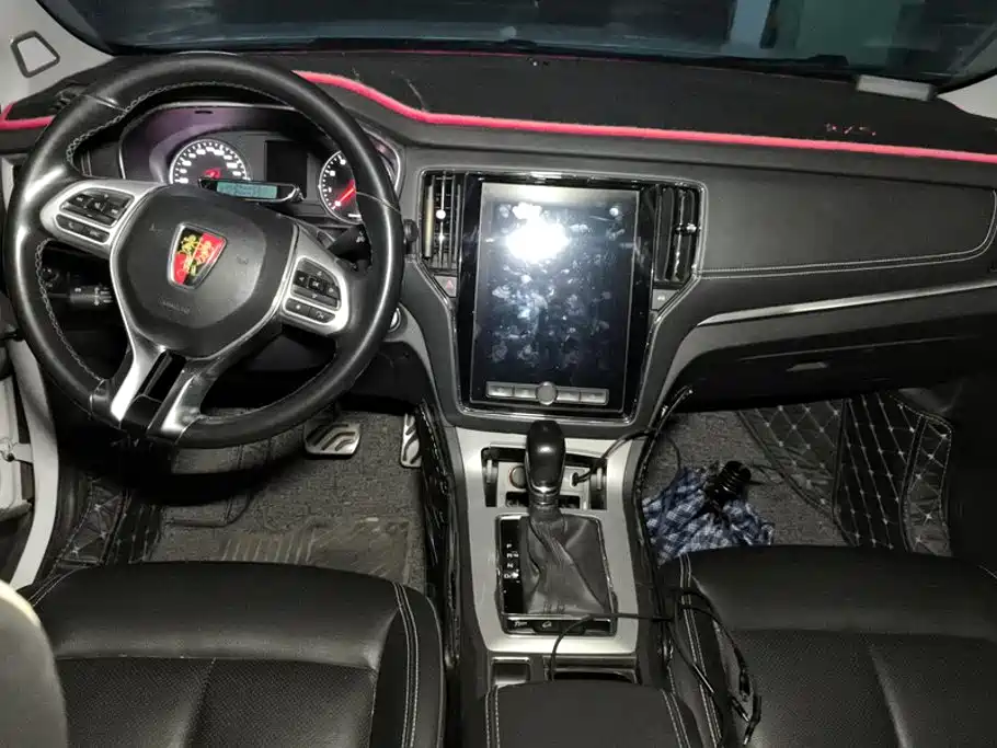 Roewe RX5 — миниатюра 12