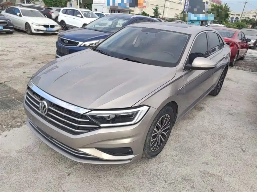 Volkswagen Sagitar 2020