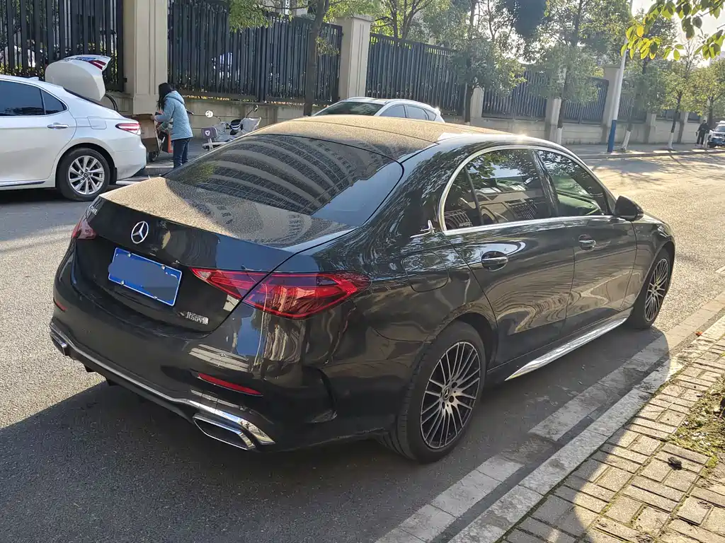 MERCEDES-BENZ C CLASS