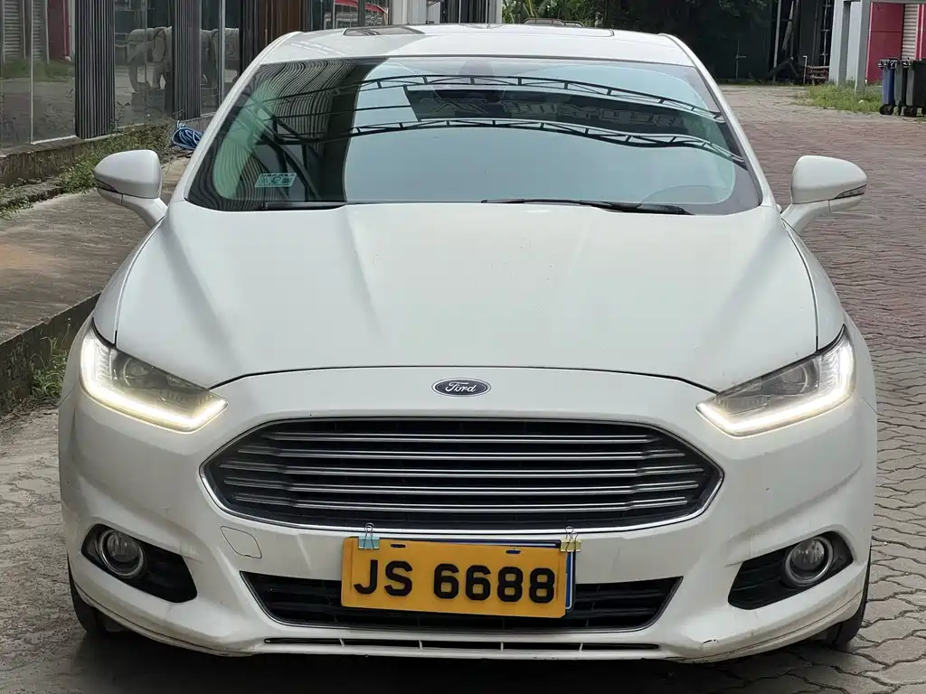 Ford Mondeo — миниатюра 2