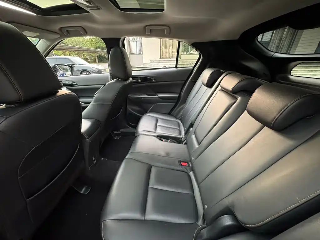 Mitsubishi Eclipse Cross — миниатюра 9