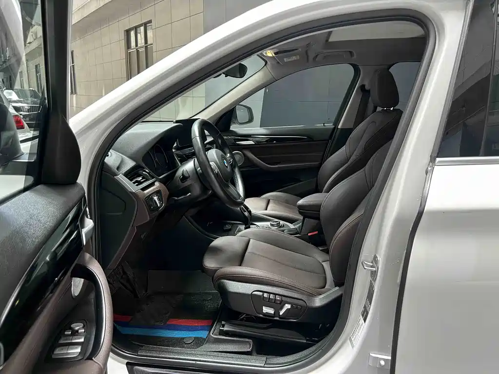 BMW X1 — миниатюра 11