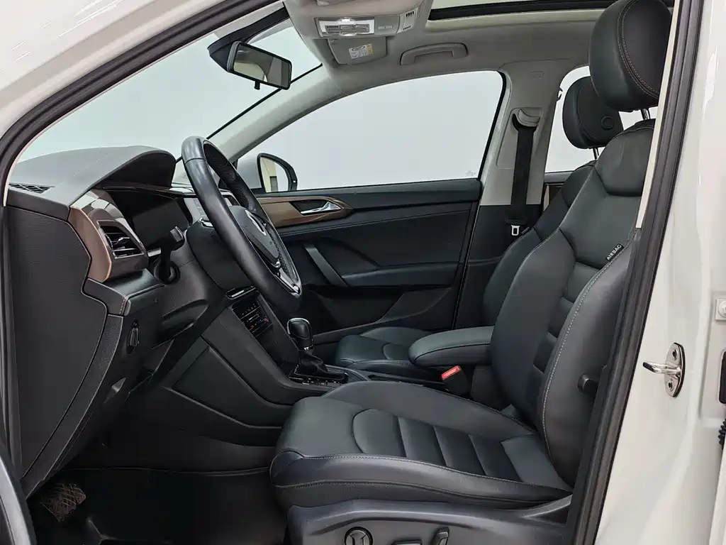 Volkswagen Tharu — миниатюра 7