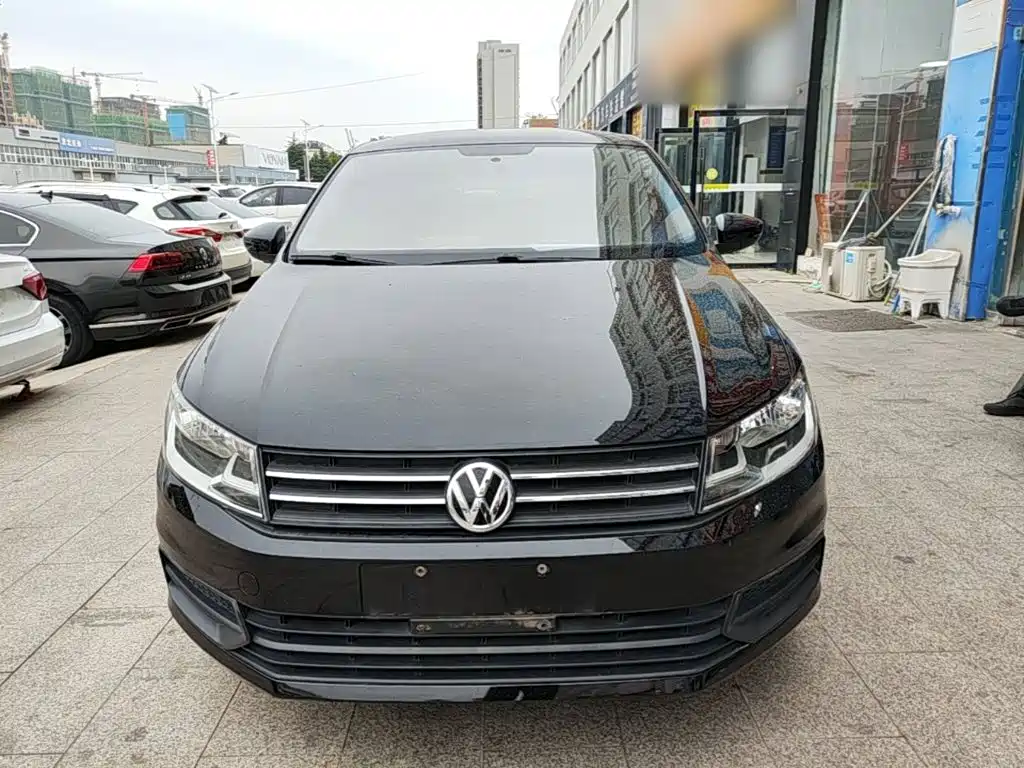 Volkswagen Santana — миниатюра 3