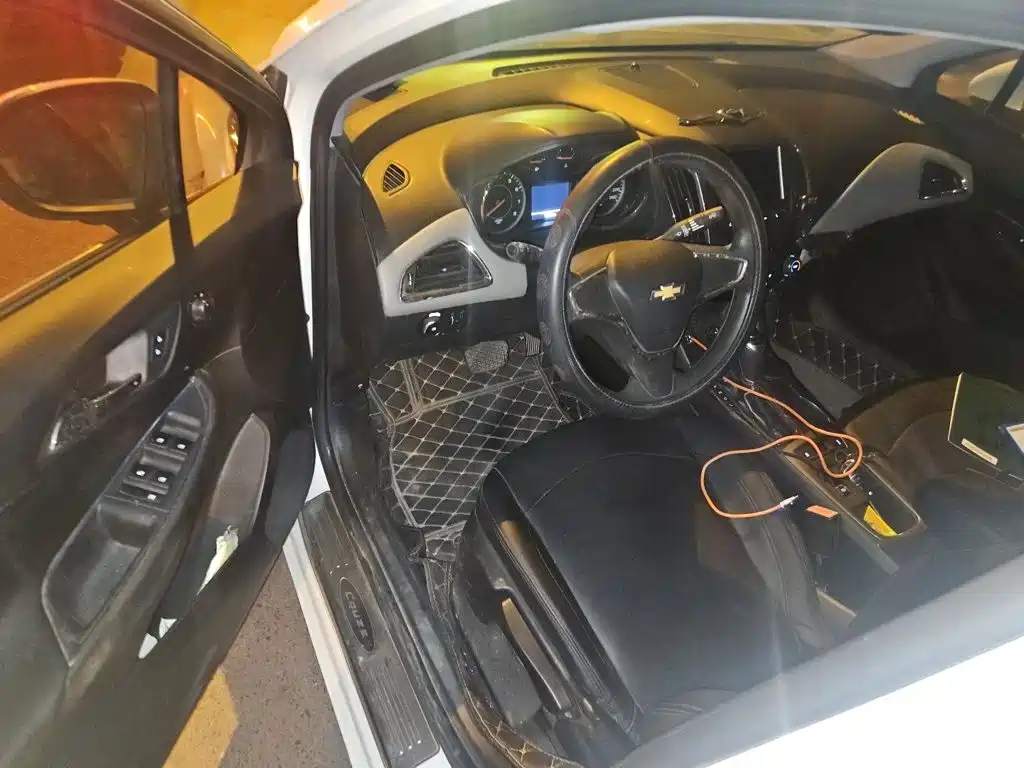Chevrolet Cruze — миниатюра 12