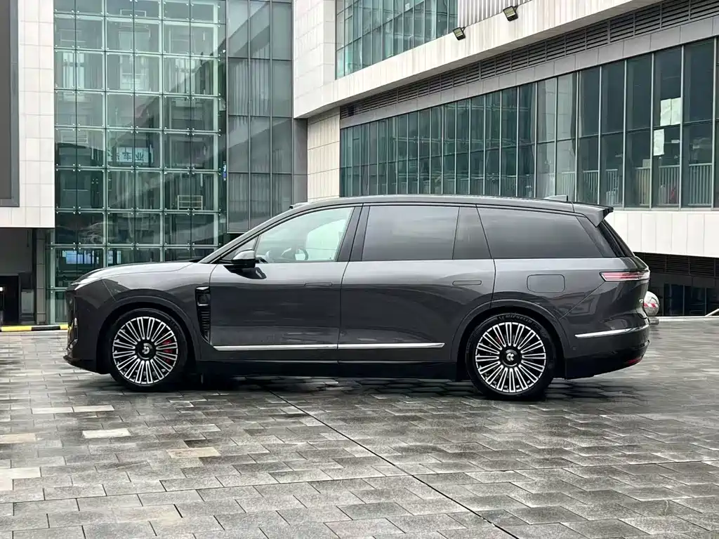 NIO ES8 — миниатюра 9