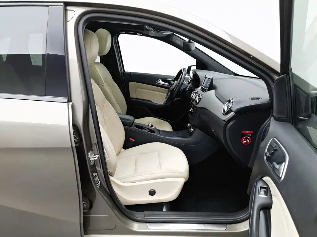 Mercedes-Benz B-Class — миниатюра 23