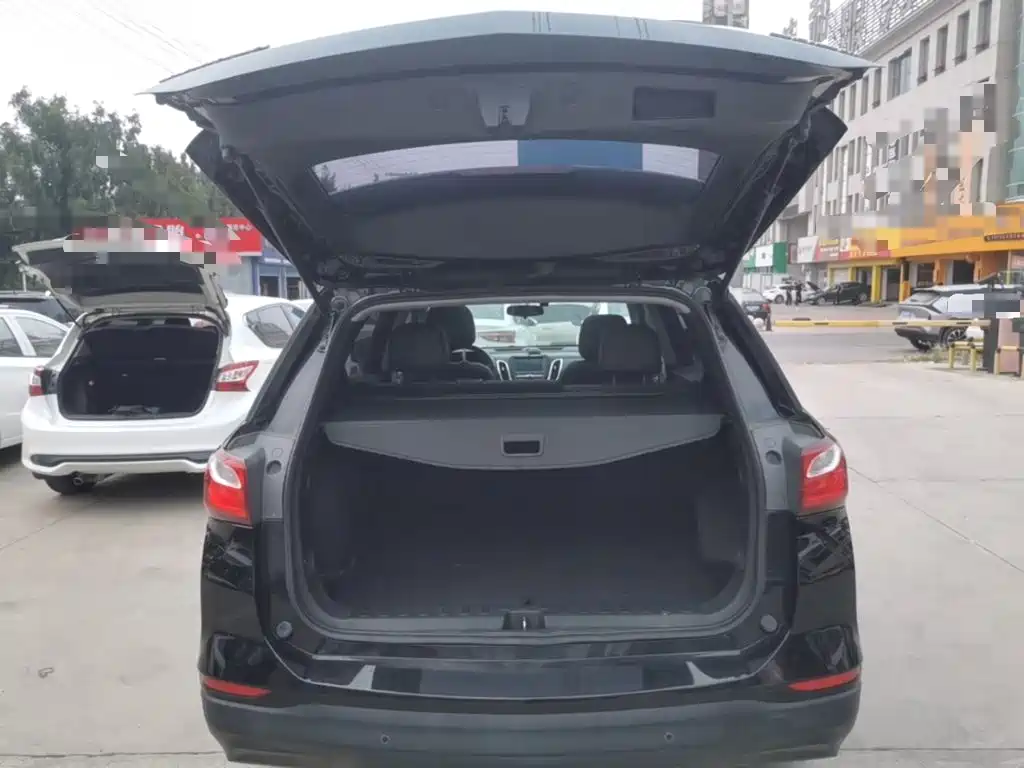 Chevrolet Equinox — миниатюра 19