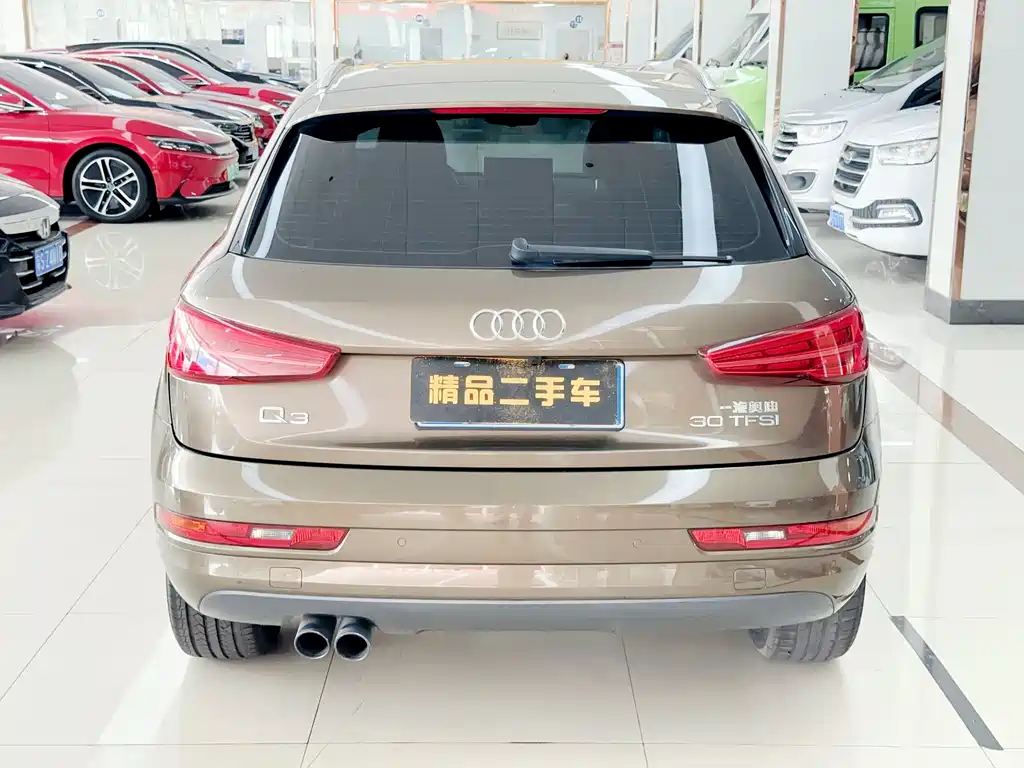 Audi Q3 2016 30 TFSI Fashion