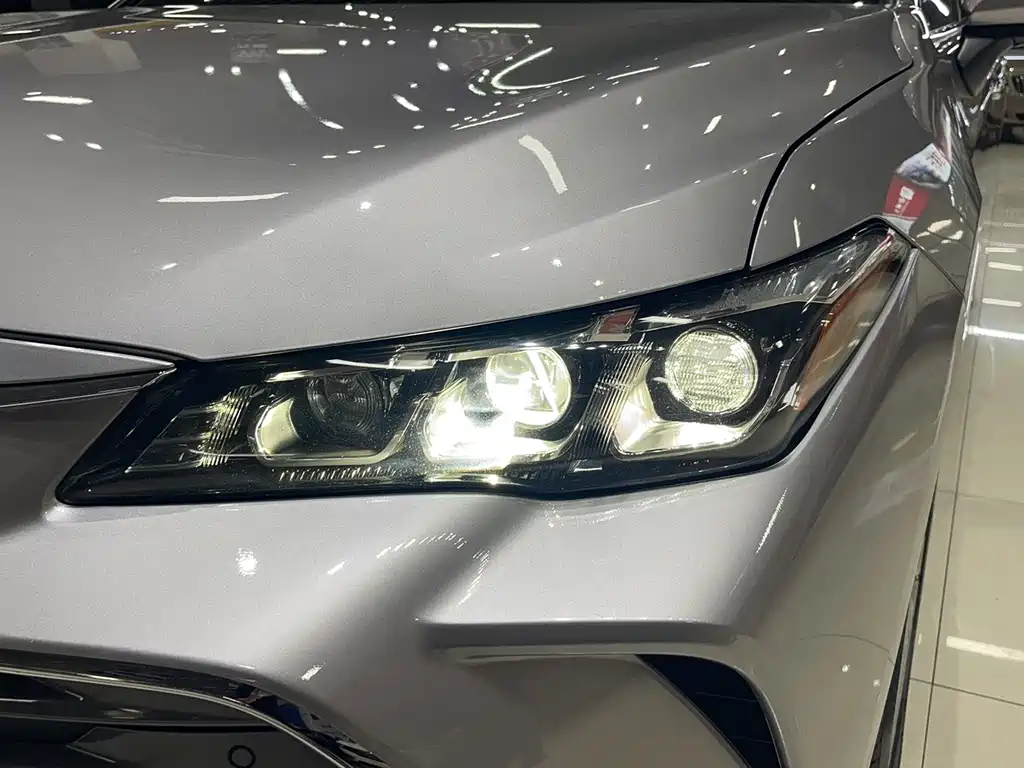 Toyota Avalon — миниатюра 4