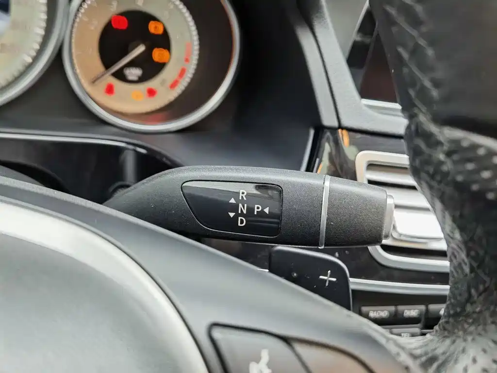 Mercedes-Benz E-Class — миниатюра 13