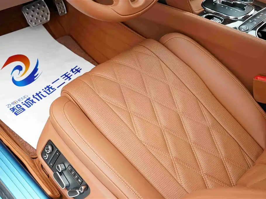 Bentley Flying Spur — миниатюра 7