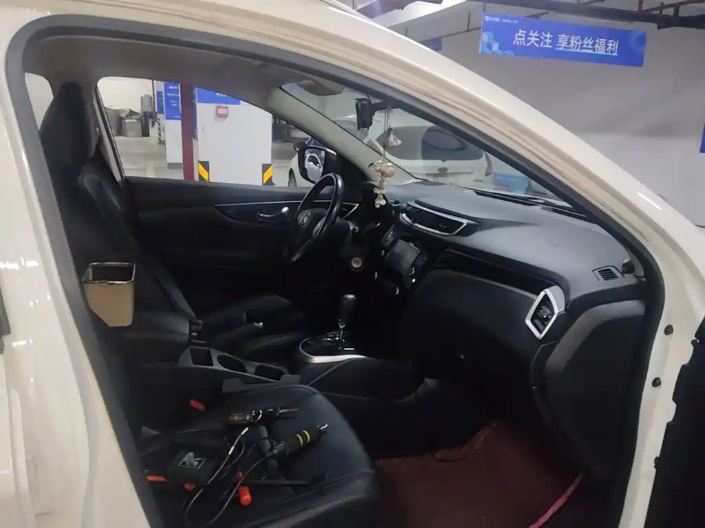 Nissan Qashqai — миниатюра 9